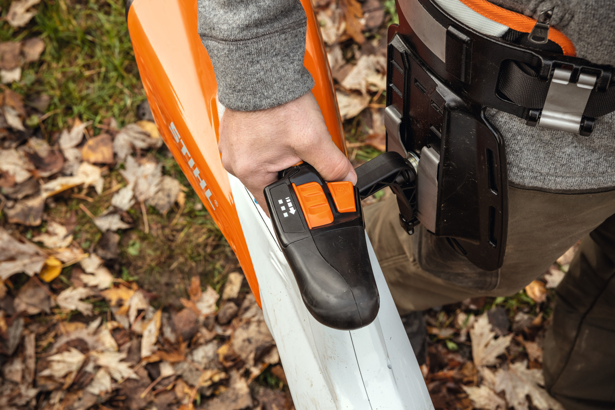 BGA 200 Battery Leaf Blower Tool Only