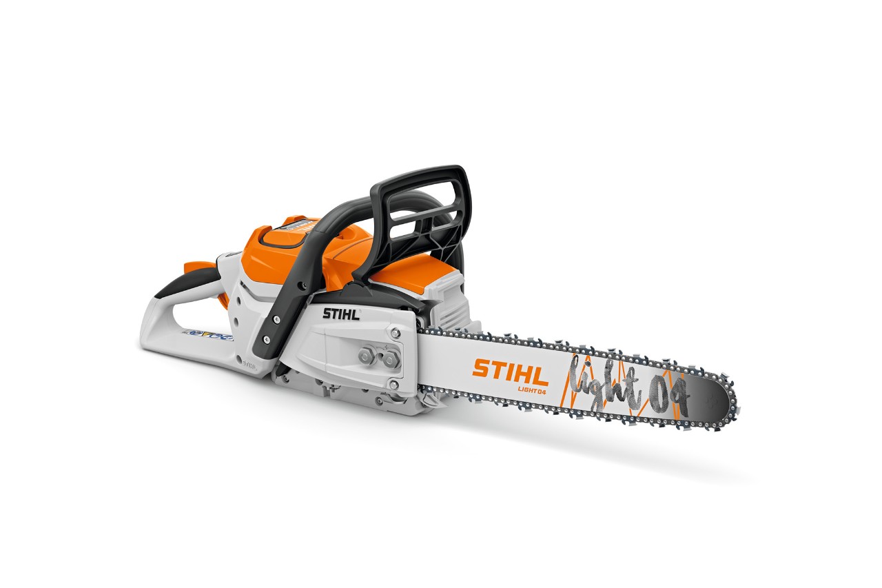 STIHL MSA 300 cordless chainsaw from the AP-System 