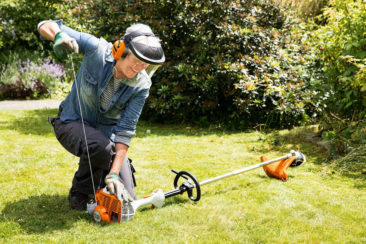 Ear protection for private work in the garden